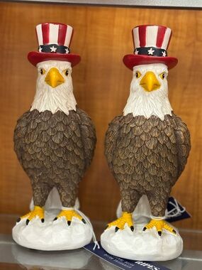 Patriotic 2 Eagle Figurine in Red, White & Blue - Decorative Home Accent
